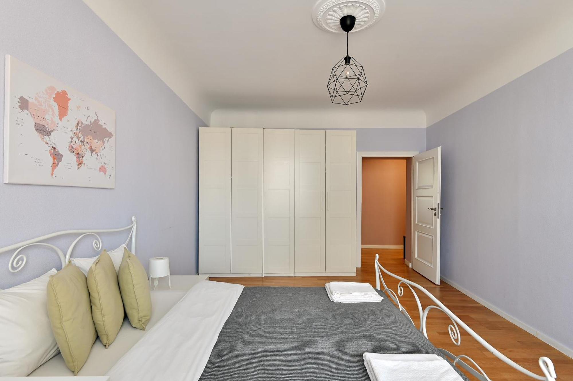 Families & Groups - 4 Bedrooms - Spacious 110m2 - Perfect Location Appartement *